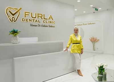 Slider image (1) Furla Dental Clinic